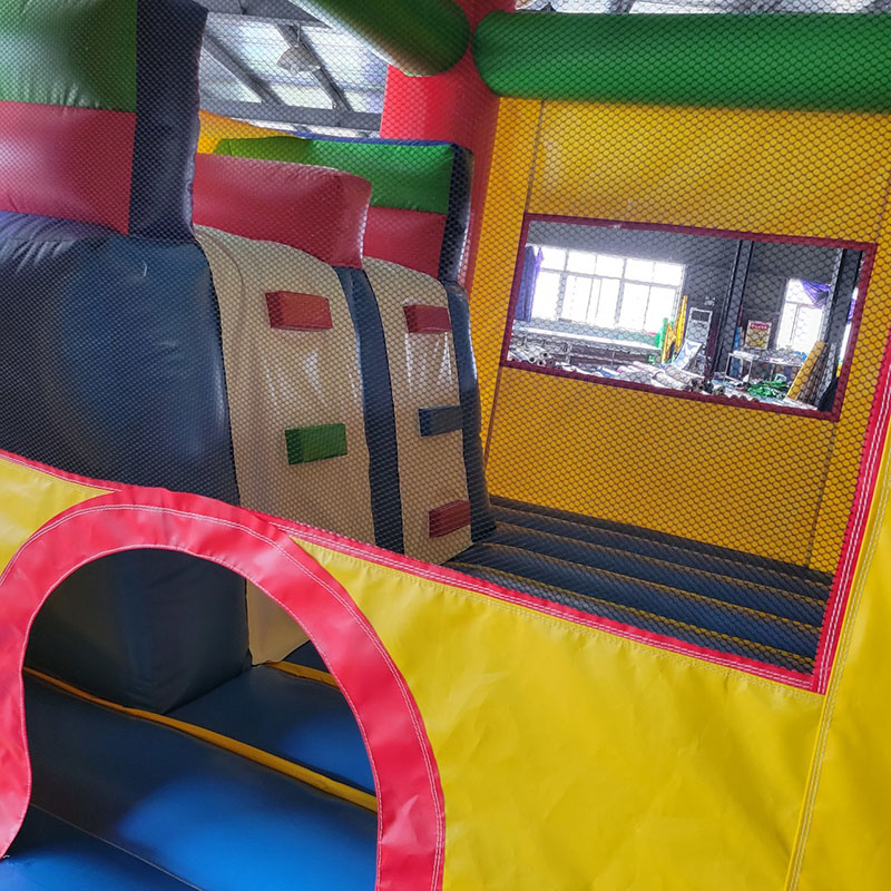 Casa di rimbalzo con scivolo C - Kids Outdoor House With Slide recensione e prezzo